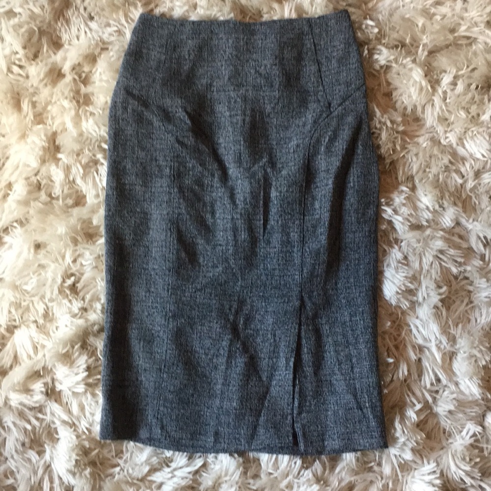 Grey pencil skirt